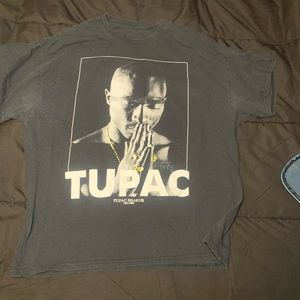 Black Tupac shirt size XL